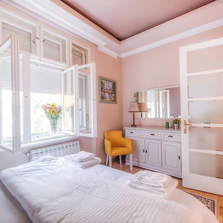 Crown Apartment - Your Royal Stay Beograd Eksteriør bilde
