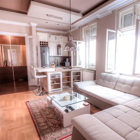 Crown Apartment - Your Royal Stay Beograd Eksteriør bilde
