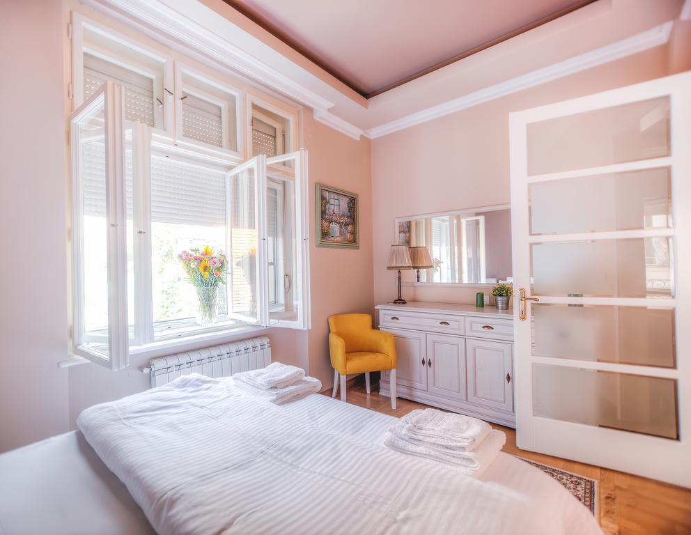 Crown Apartment - Your Royal Stay Beograd Eksteriør bilde